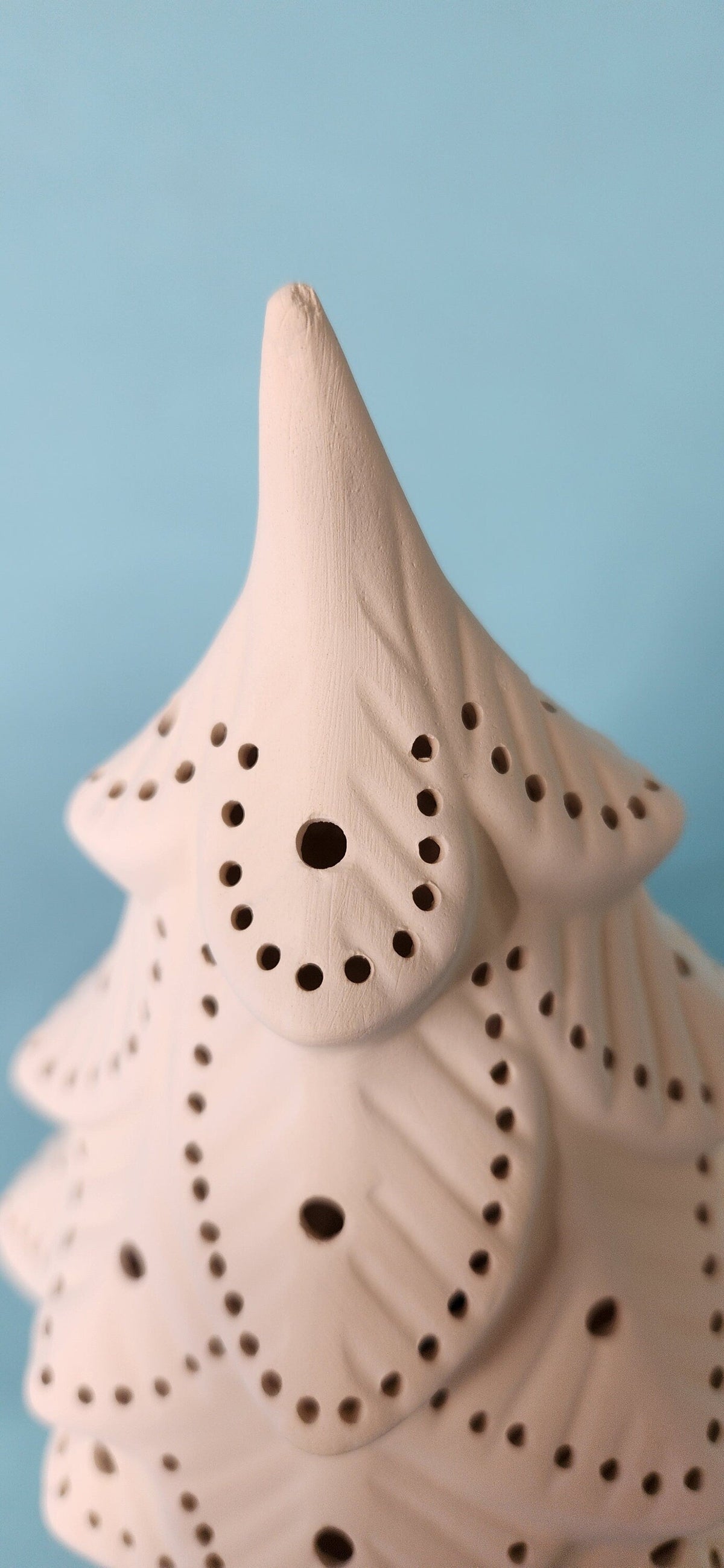 Baby Cramer Ceramic Tree, 7-Inch Ready-to-Paint Decor